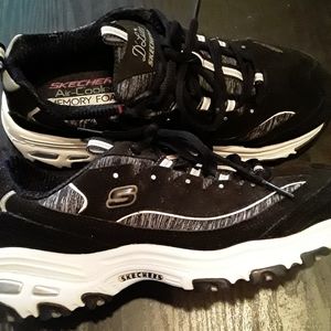 Womans skechers